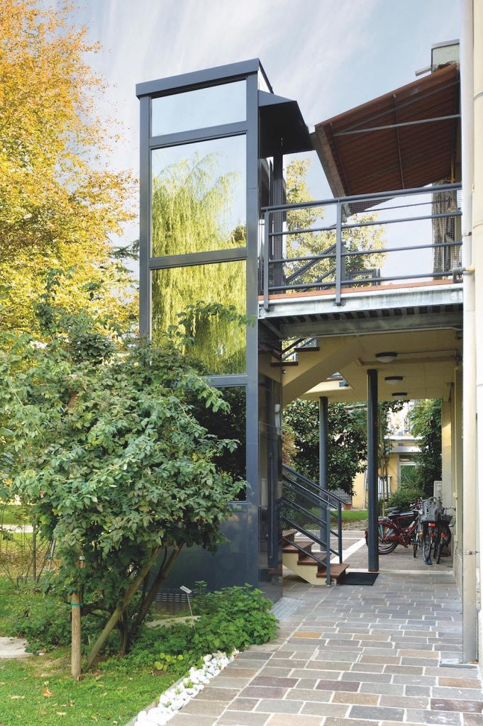 How much does it cost to install an outdoor home lift? West Coast