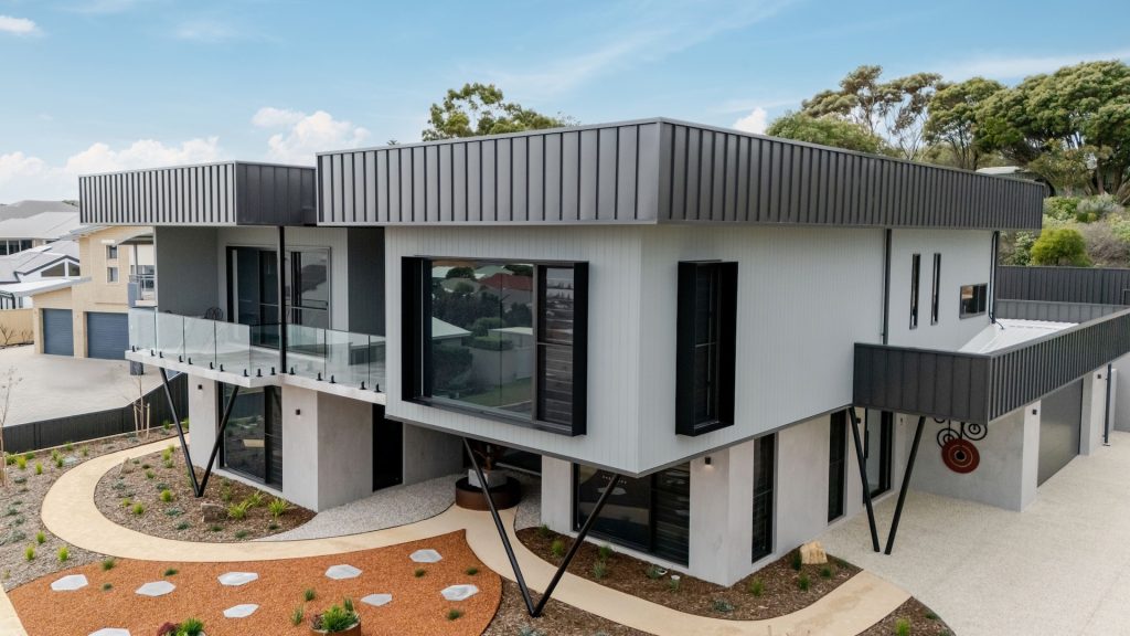 Modern two-storey home with cantilevered upper level